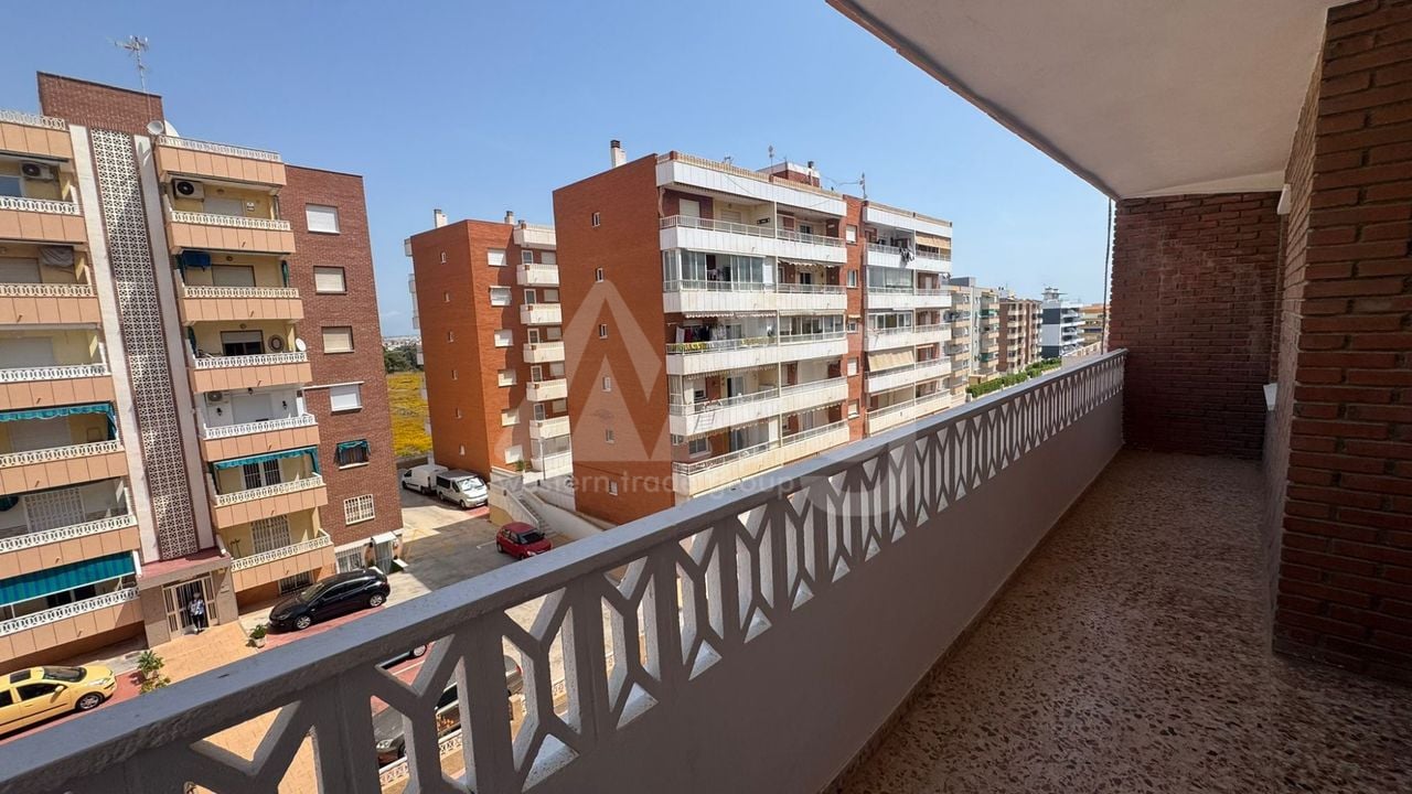 3 bedroom Apartment in Punta Prima - LR136780 - Photo - 20