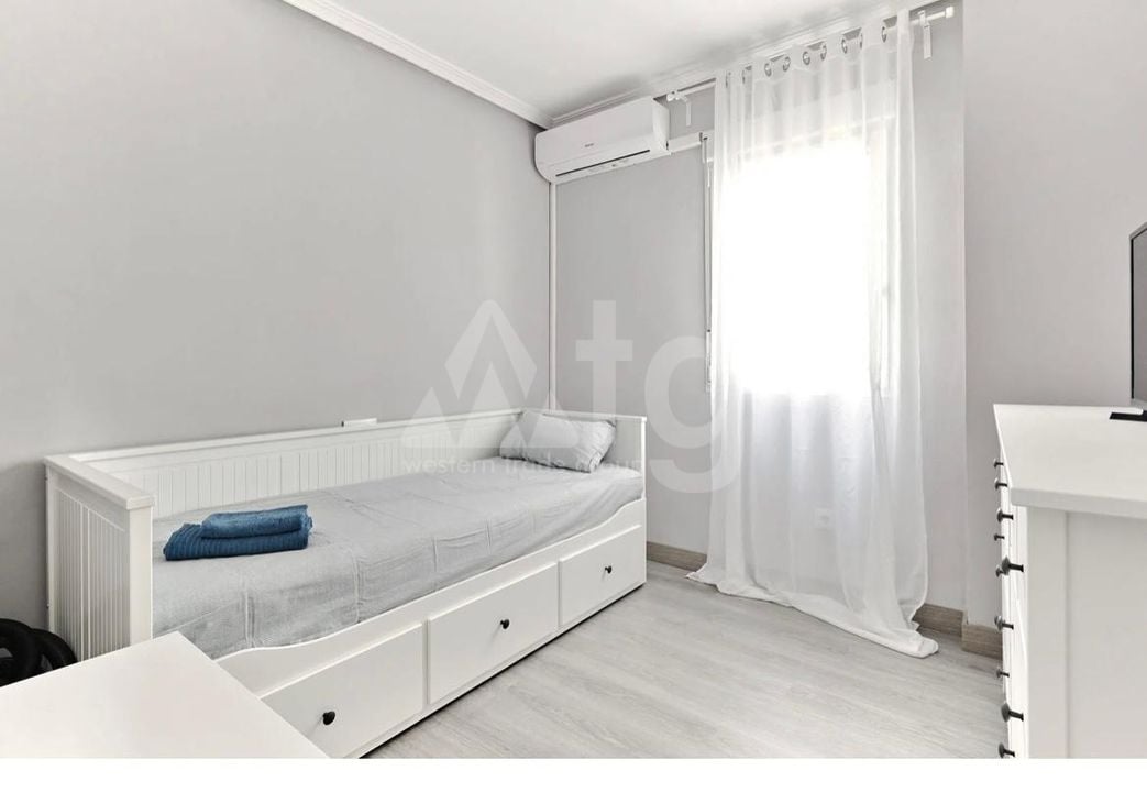 2 bedroom Apartment in Torrevieja - CT136954 - Photo - 13