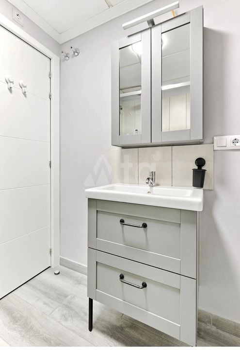 2 bedroom Apartment in Torrevieja - CT136954 - Photo - 18
