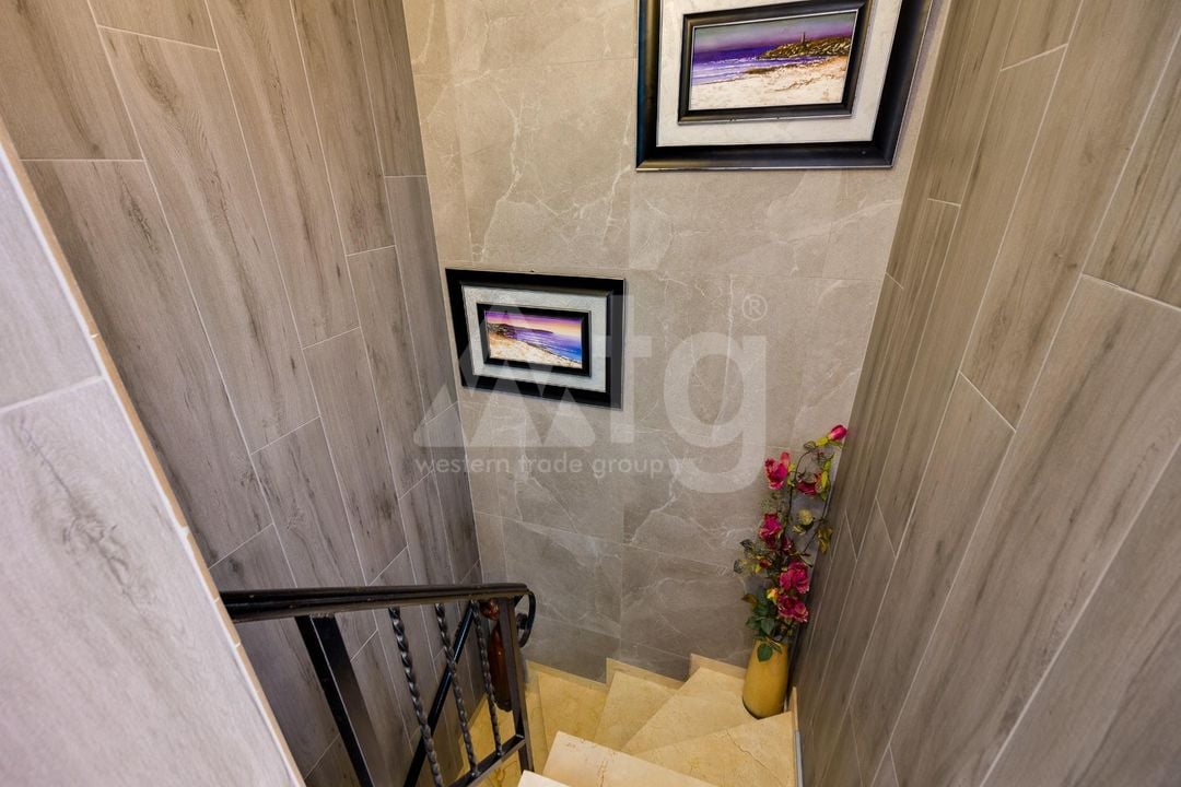 2 bedroom Bungalow in Torrevieja - HRE155784 - Photo - 23