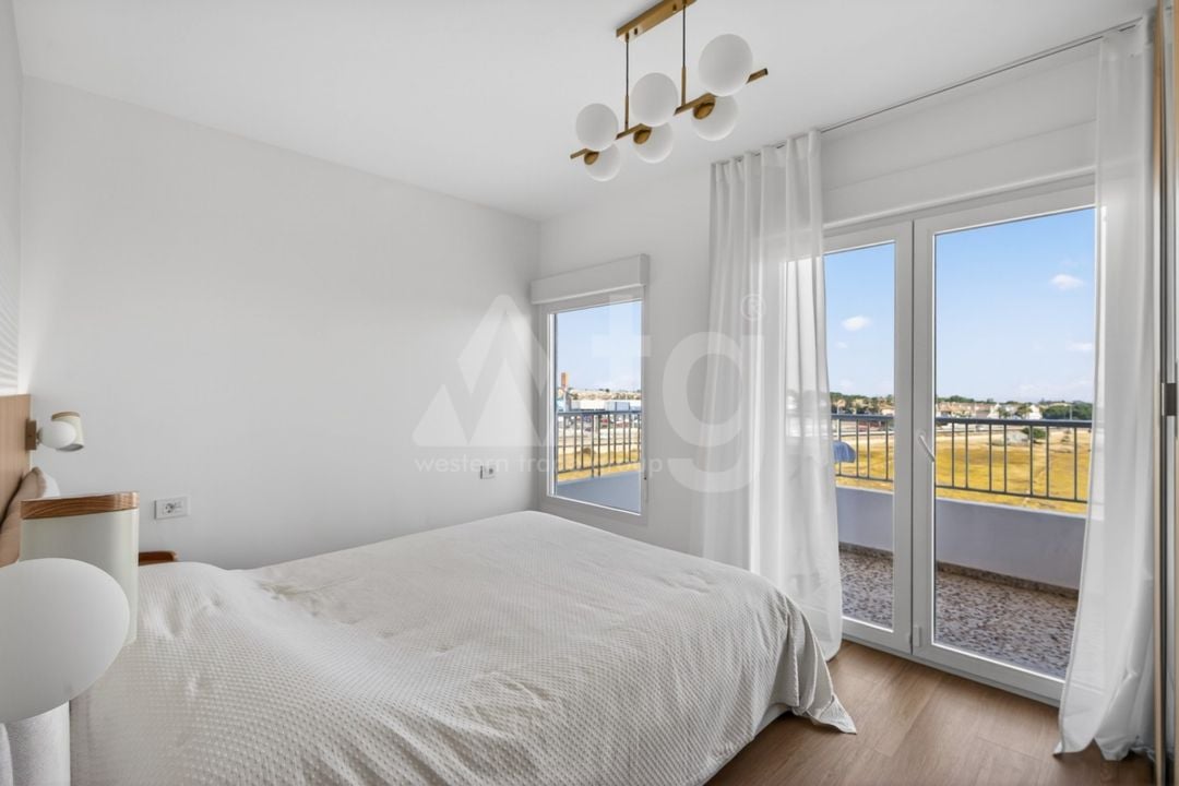 2 bedroom Penthouse in Punta Prima - CBE137122 - Photo - 13