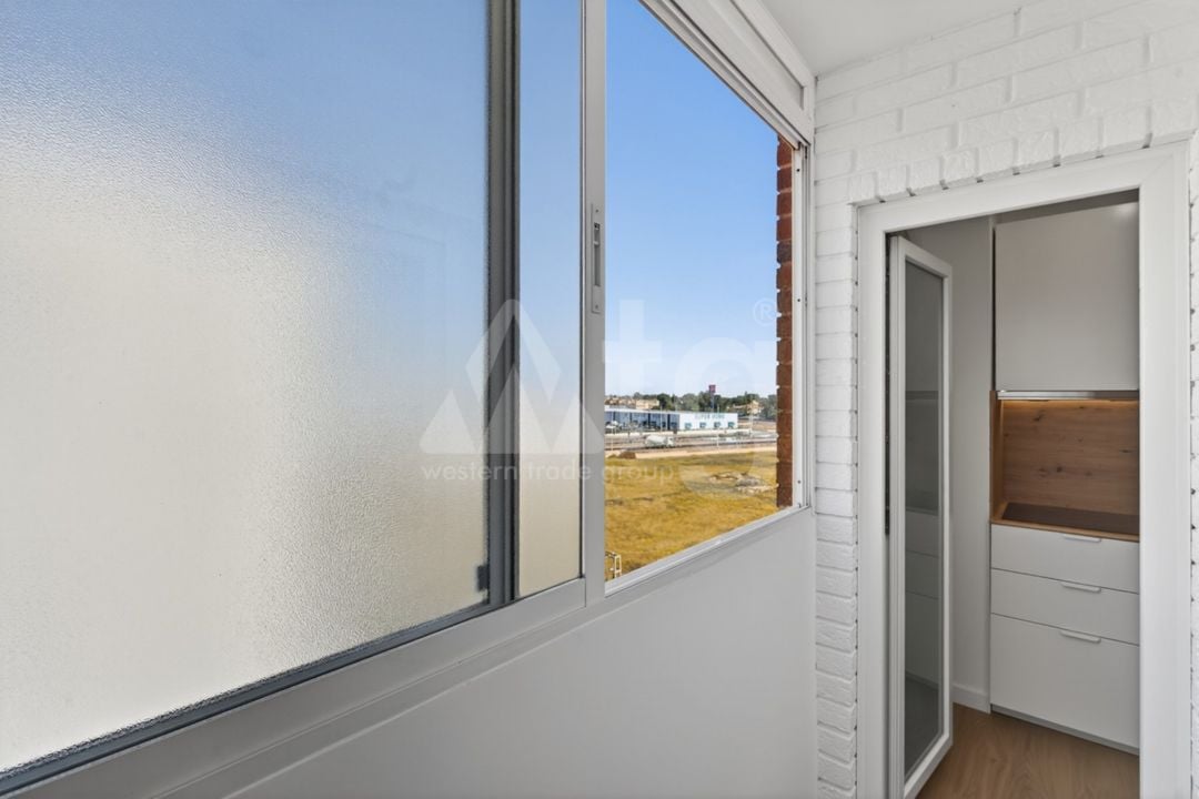 2 bedroom Penthouse in Punta Prima - CBE137122 - Photo - 11