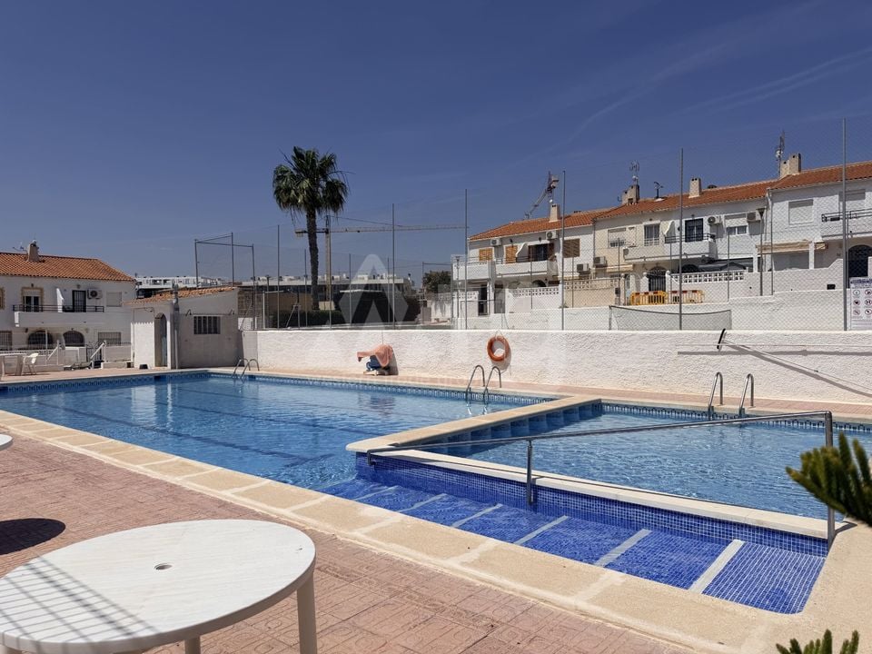 2 bedroom Townhouse in Torrevieja - ERV137125 - Photo - 13