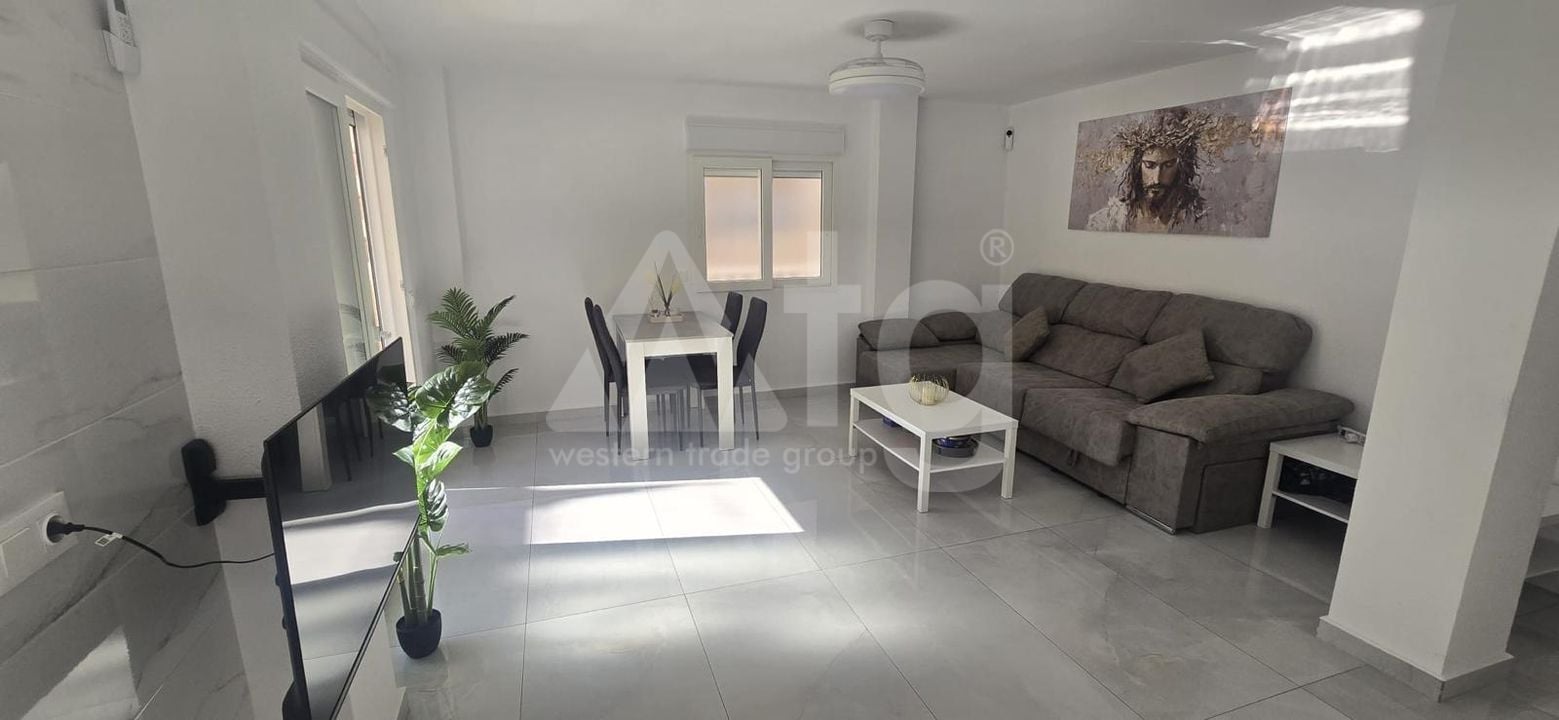 3 bedroom Apartment in Torrevieja - CT137236 - Photo - 1