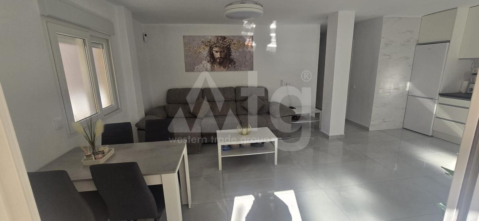 3 bedroom Apartment in Torrevieja - CT137236 - Photo - 2