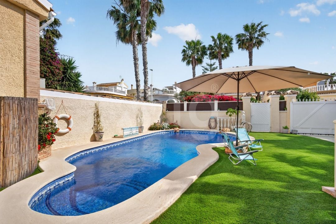 6 bedroom Villa in Gran Alacant - CBE137256 - Photo - 3
