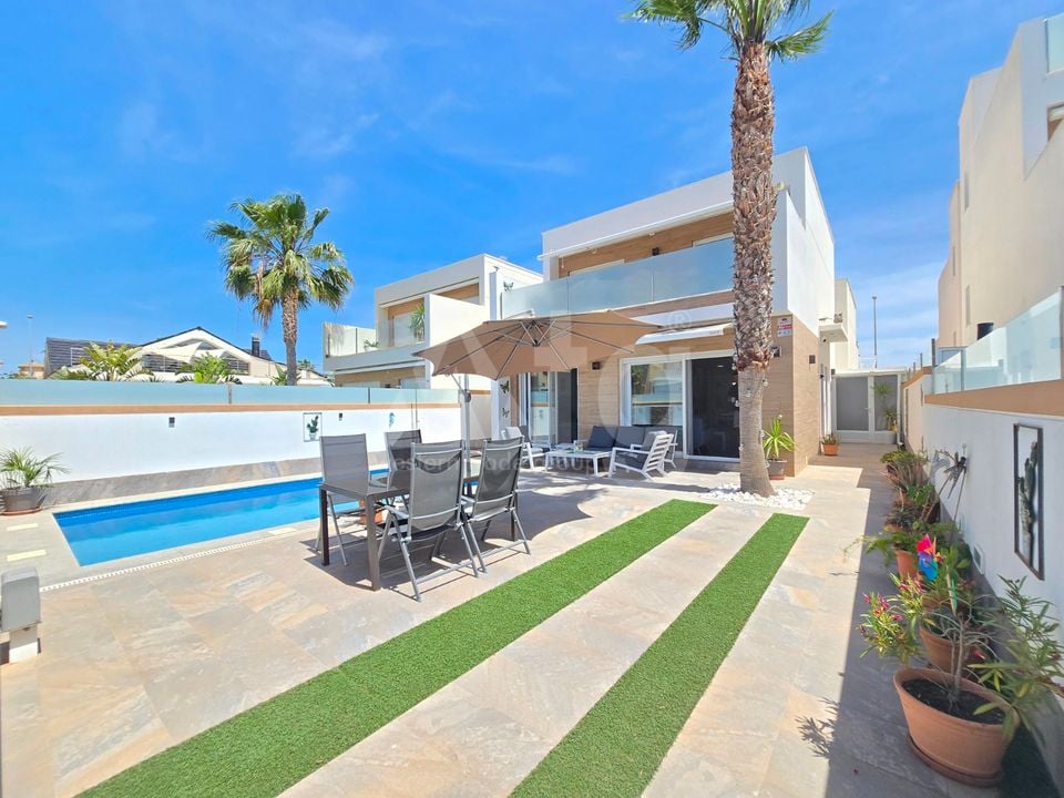 3 bedroom Villa in Pilar de la Horadada - DSR137320 - Photo - 2