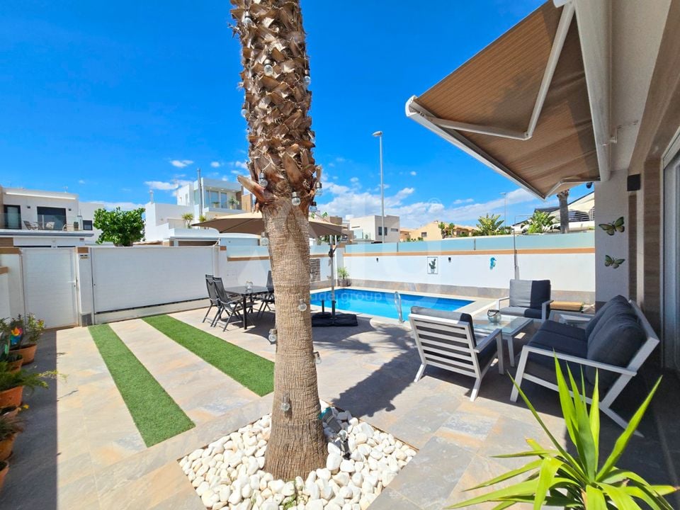 3 bedroom Villa in Pilar de la Horadada - DSR137320 - Photo - 4