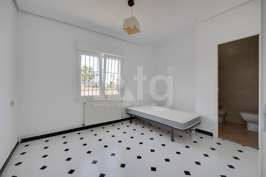 3 bedroom Villa in Torrevieja - SV137584 - Photo - 12
