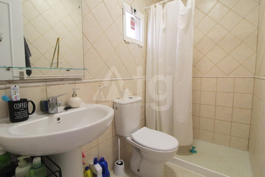 2 bedroom Bungalow in Torrevieja - ALM137649 - Photo - 12