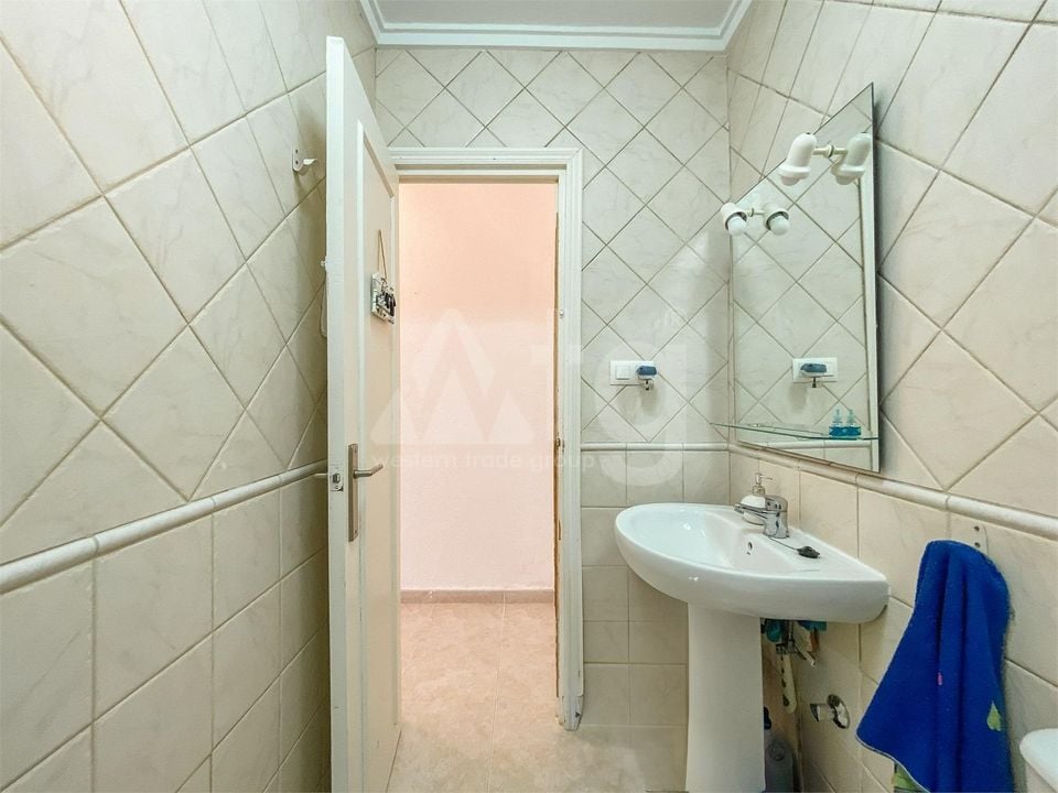 2 bedroom Bungalow in Torrevieja - ALM137649 - Photo - 11