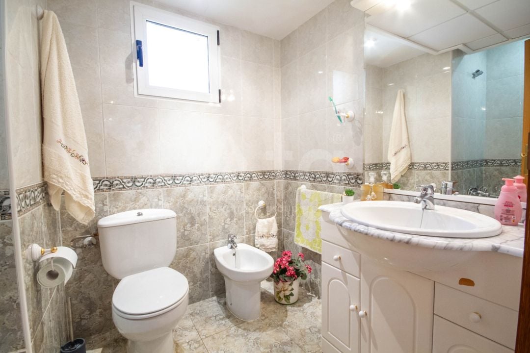 5 bedroom Villa in Orba - OH137664 - Photo - 12