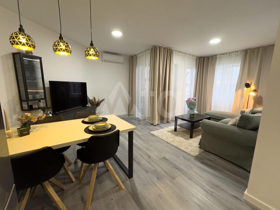 Apartamento de 2 habitaciones en Torrevieja - AG152247 - Foto - 1