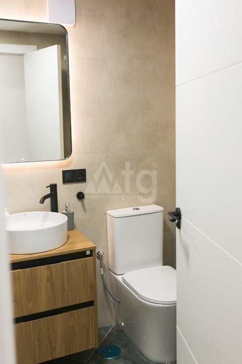 Apartamento de 2 habitaciones en Torrevieja - AG152247 - Foto - 19