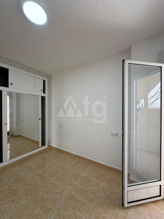 Appartement de 2 chambres à Torrevieja - CT137961 - Photo - 12