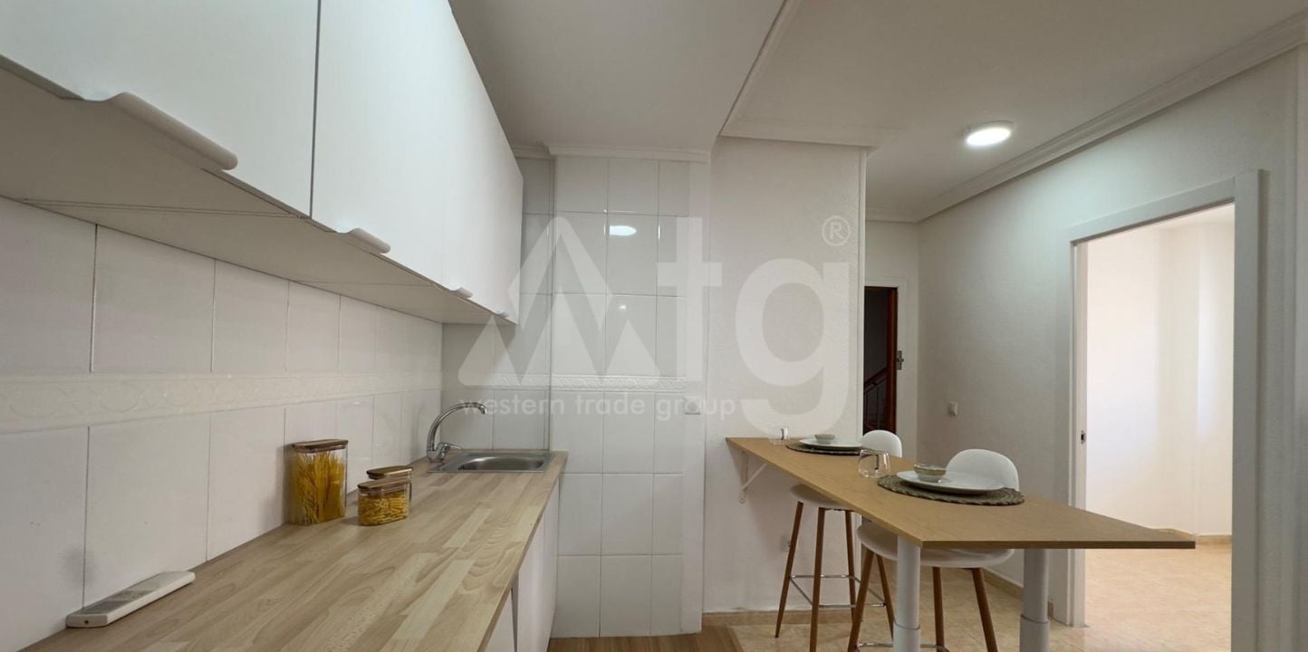Appartement de 2 chambres à Torrevieja - CT137961 - Photo - 4