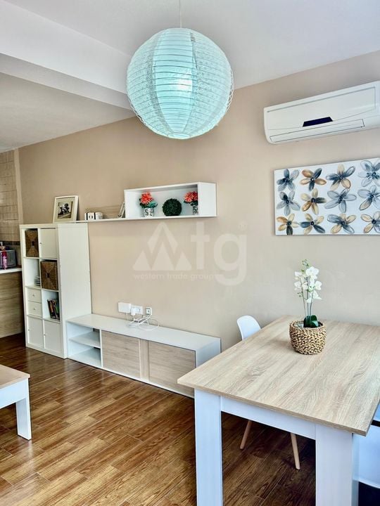 2 bedroom Apartment in Torrevieja - CT137962 - Photo - 4