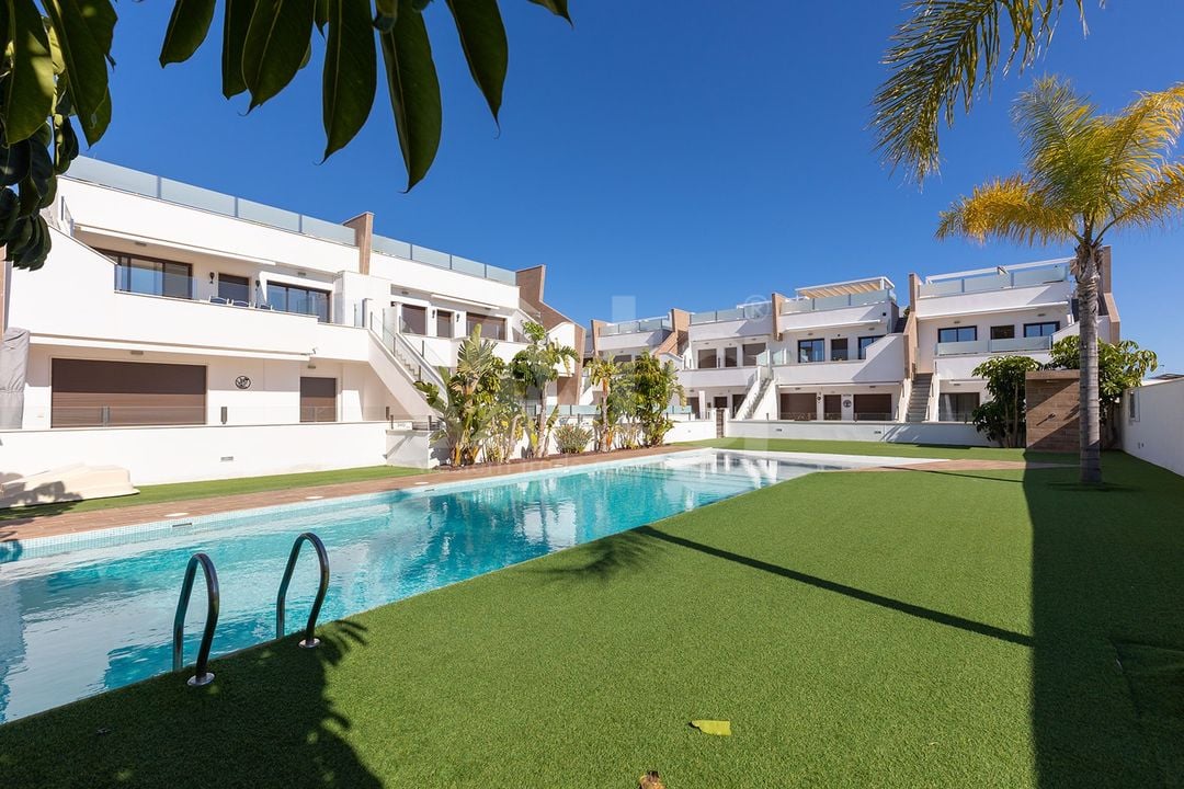 2 bedroom Penthouse in Pilar de la Horadada - GRT137976 - Photo - 1