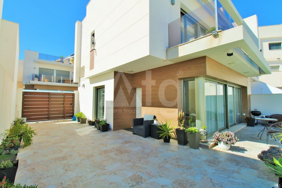 3 bedroom Villa in Villamartin - VC138057 - Photo - 4