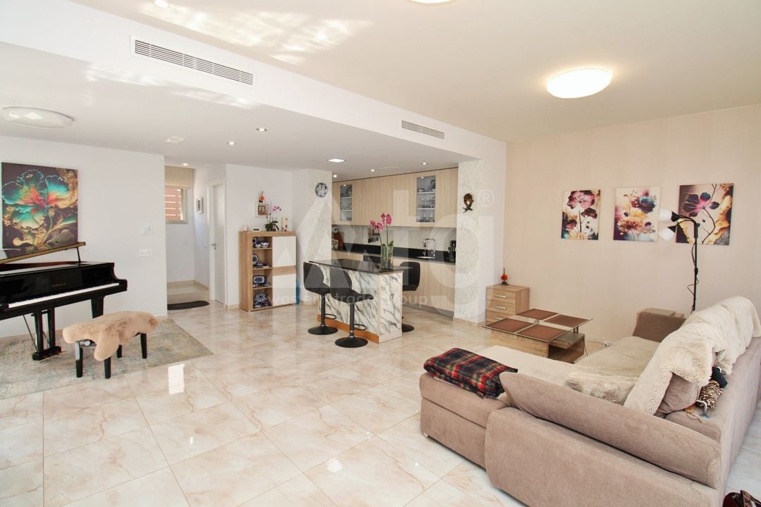 3 bedroom Villa in Villamartin - VC138057 - Photo - 5