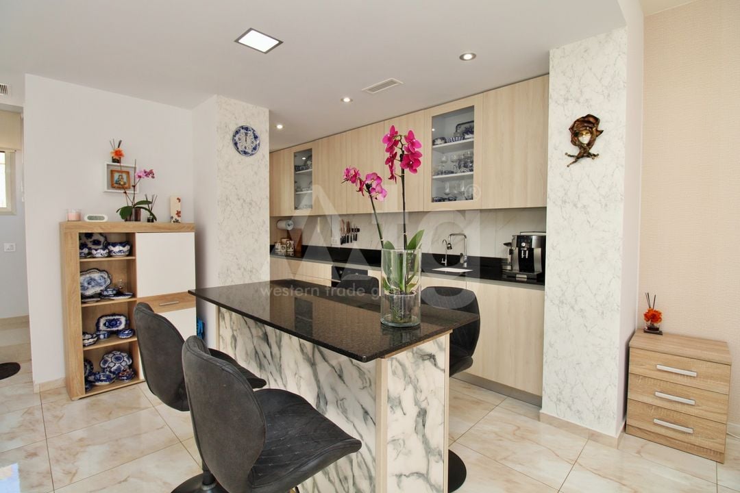 3 bedroom Villa in Villamartin - VC138057 - Photo - 8