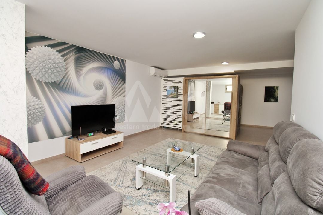 3 bedroom Villa in Villamartin - VC138057 - Photo - 17