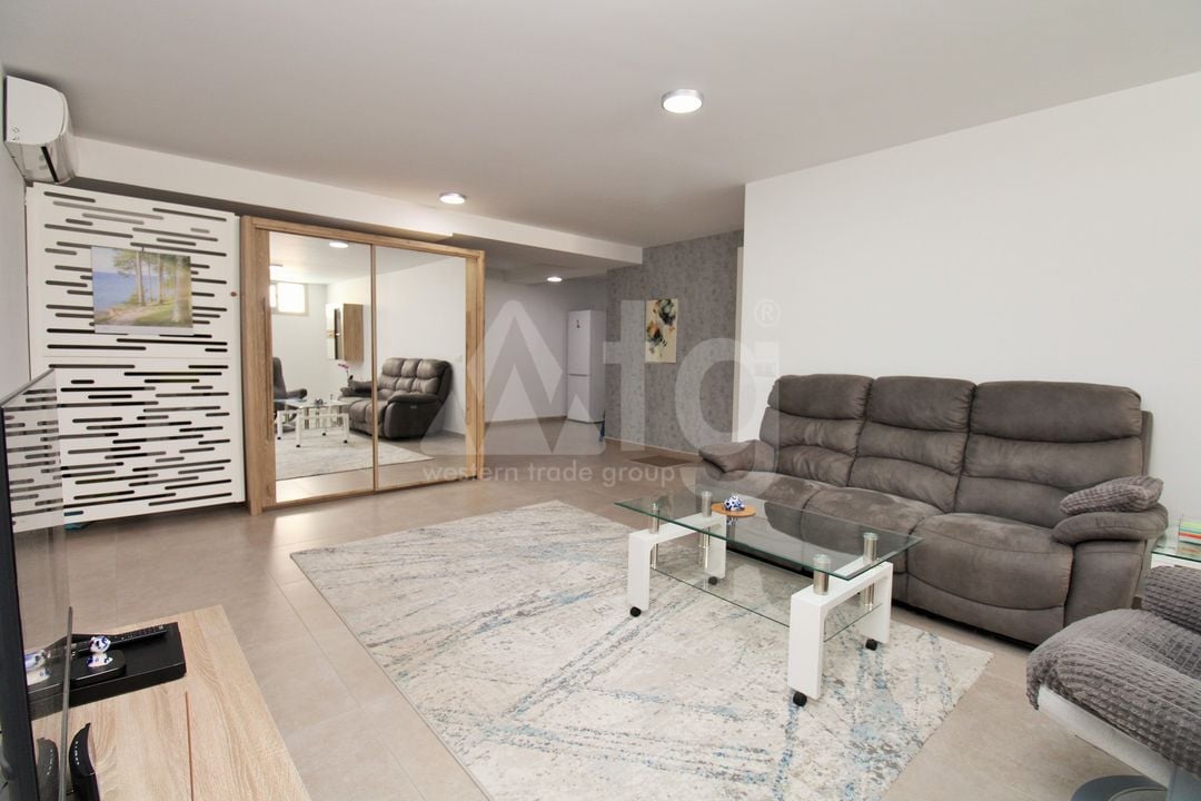 3 bedroom Villa in Villamartin - VC138057 - Photo - 15