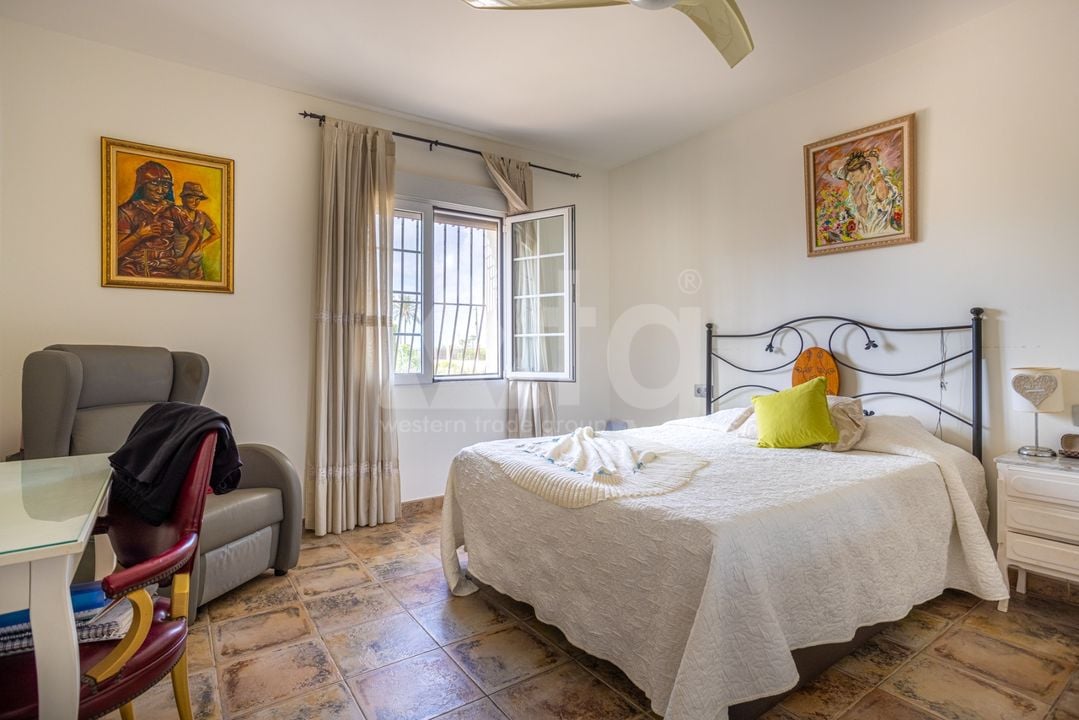 5 bedroom Villa in Elche - BCH138207 - Photo - 16