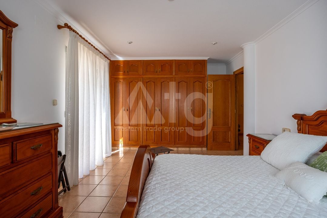 5 bedroom Villa in Elche - BCH138207 - Photo - 19