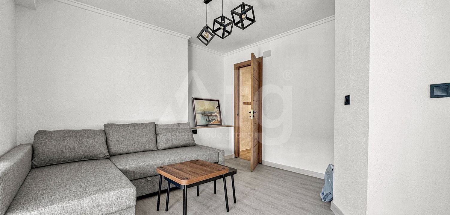 2 bedroom Apartment in Torrevieja - MVR138338 - Photo - 1