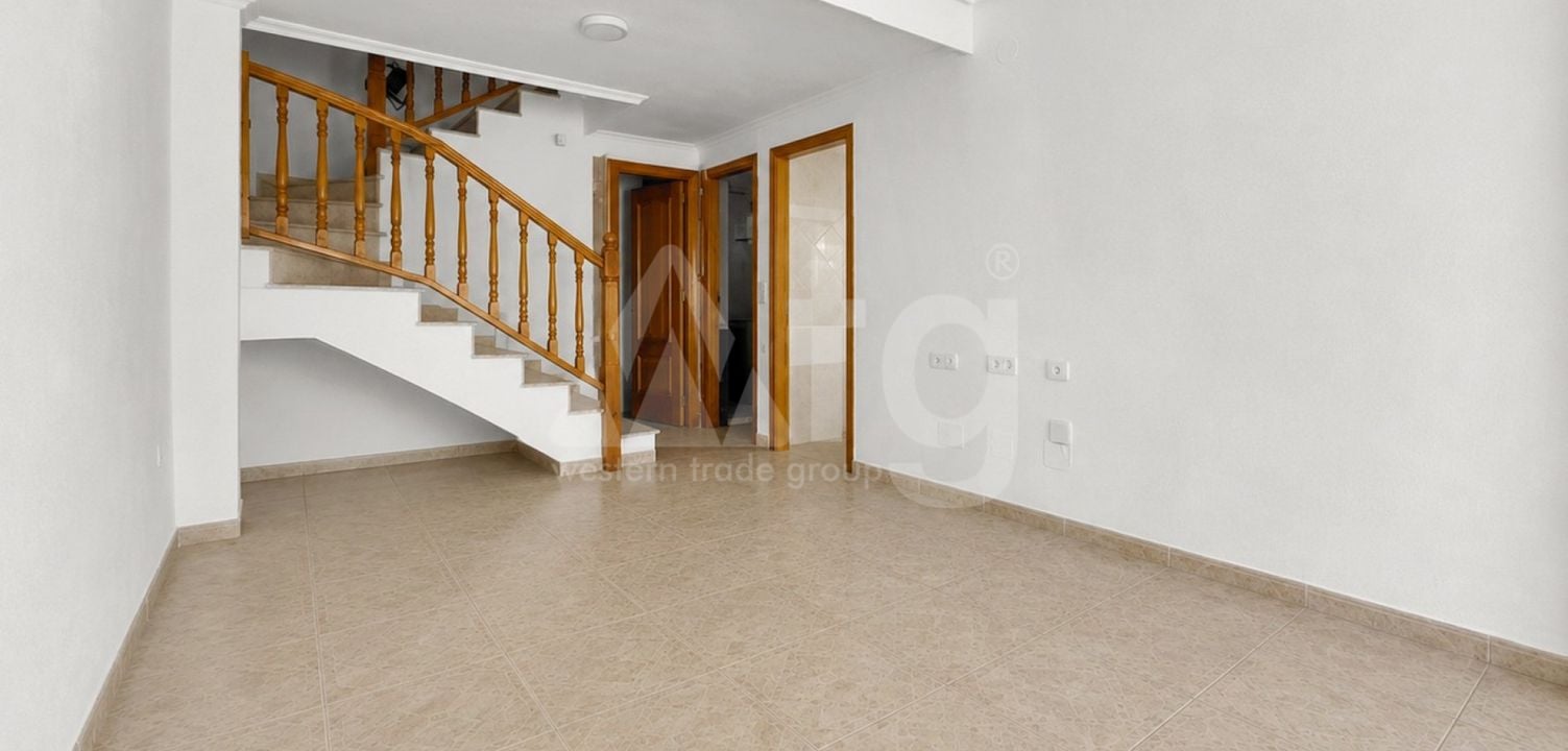 2 bedroom Townhouse in Los Almendros - MVR139352 - Photo - 6
