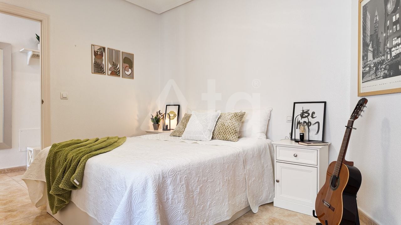 2 bedroom Penthouse in Torrevieja - RPE139407 - Photo - 8