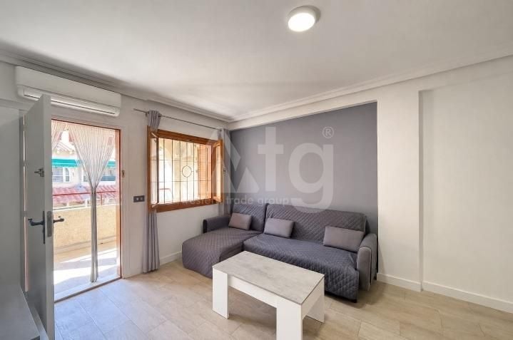 2 bedroom Apartment in Torrevieja - CT139408 - Photo - 1