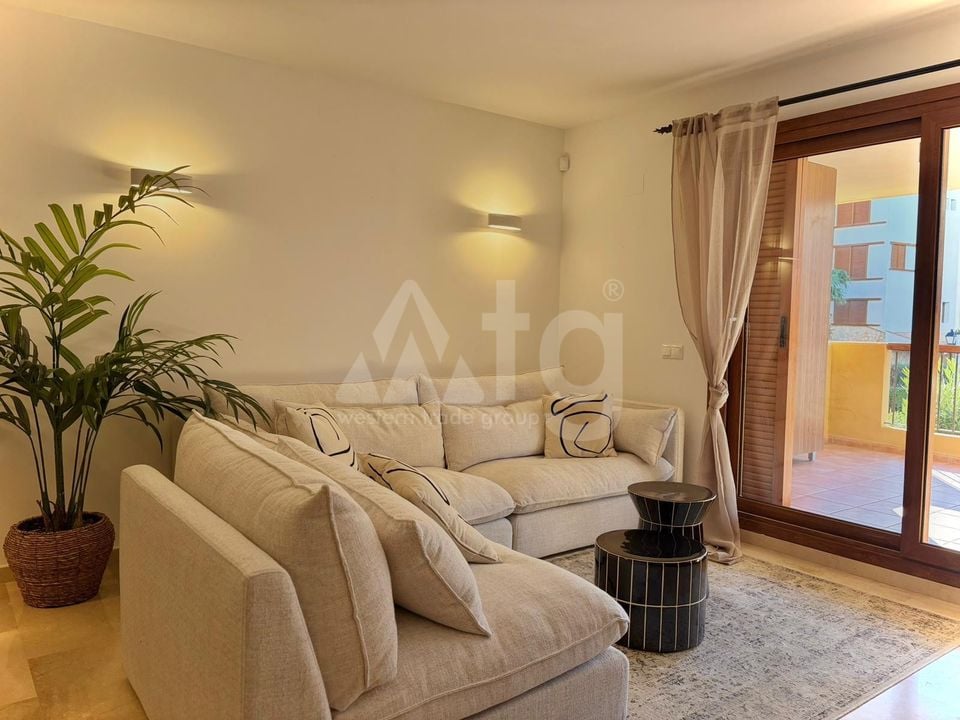 2 bedroom Apartment in Punta Prima - LR139588 - Photo - 2