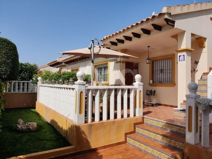 Villa de 2 chambres à Lomas de Cabo Roig - HRE139599 - Photo - 1