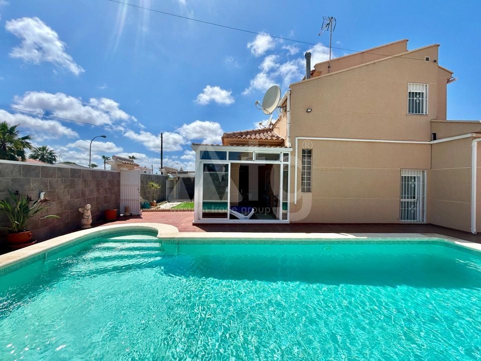 3 bedroom Villa in Torrevieja - HRE139604 - Photo - 2