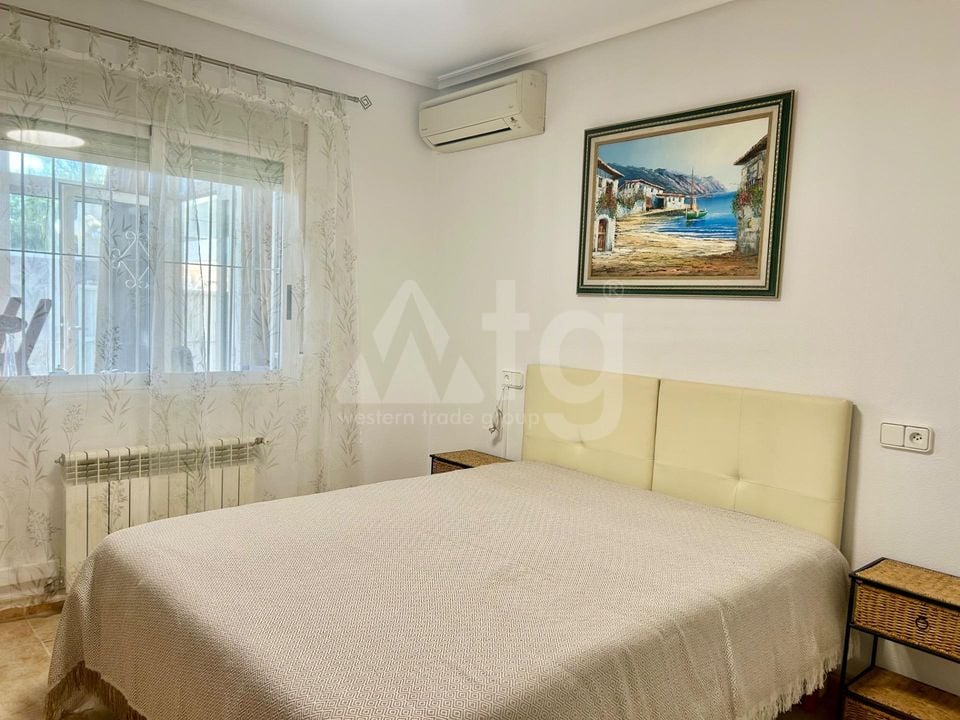 3 bedroom Villa in Torrevieja - HRE139604 - Photo - 13