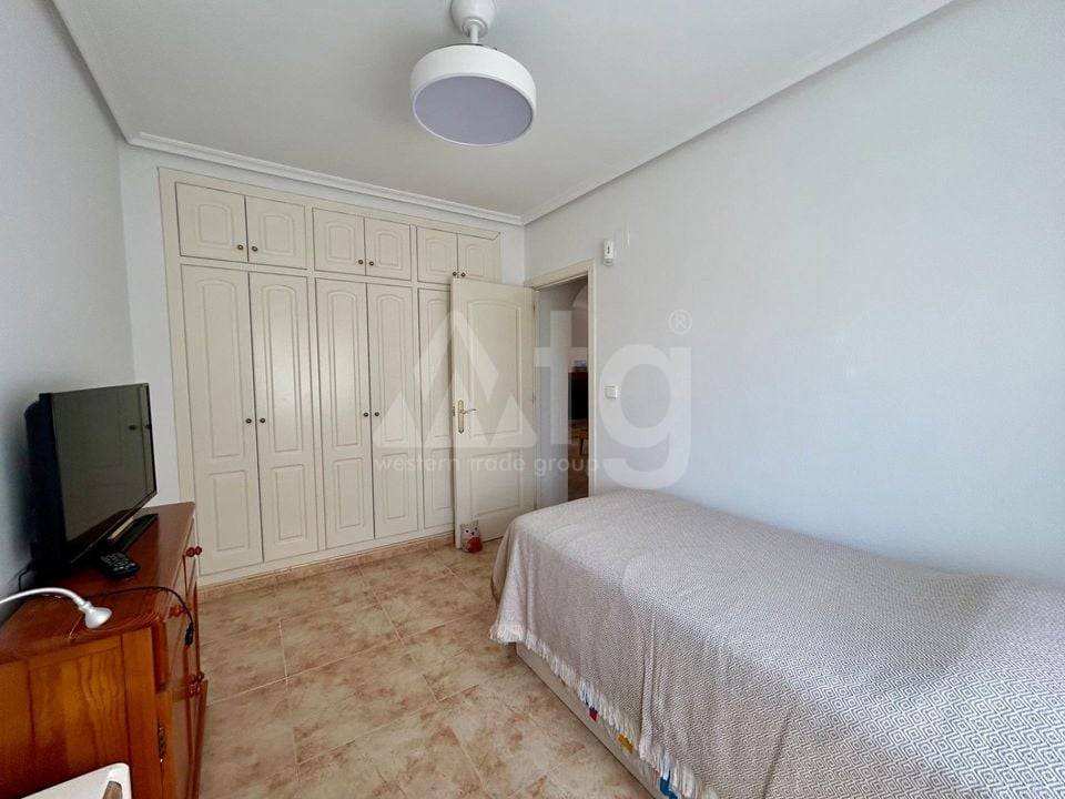 3 bedroom Villa in Torrevieja - HRE139604 - Photo - 18