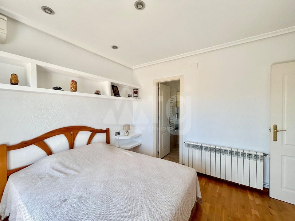 3 bedroom Villa in Torrevieja - HRE139604 - Photo - 16