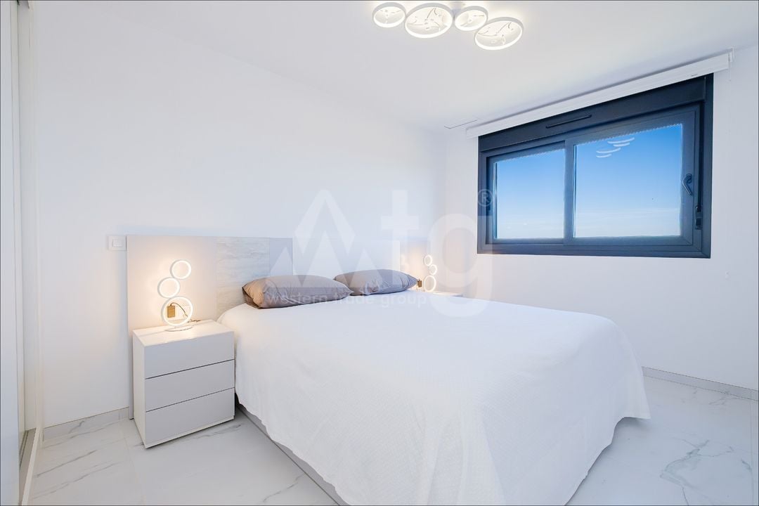 3 bedroom Apartment in Punta Prima - LR148133 - Photo - 10