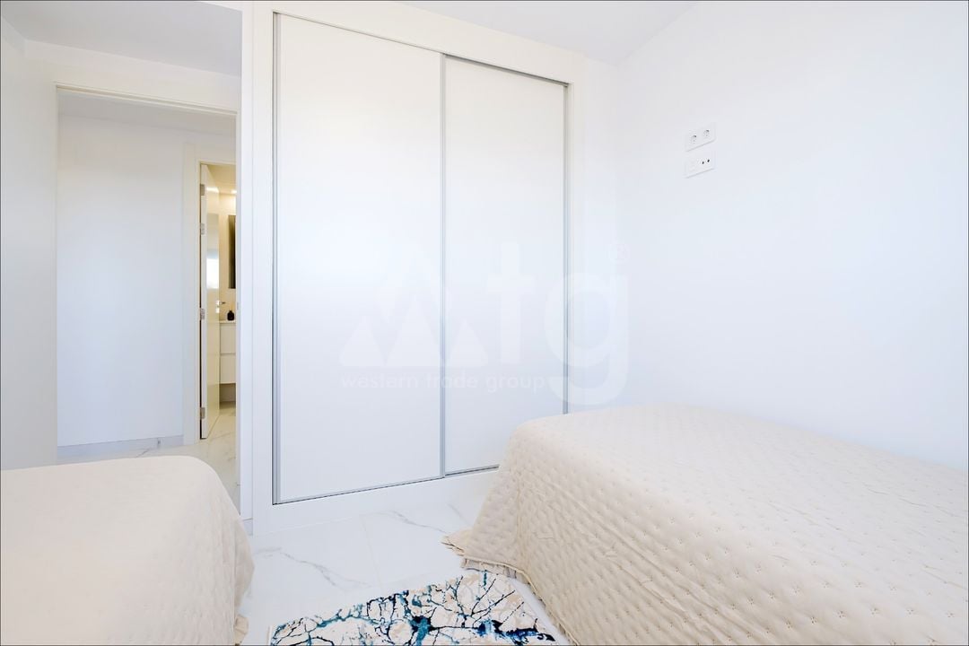3 bedroom Apartment in Punta Prima - LR148133 - Photo - 15