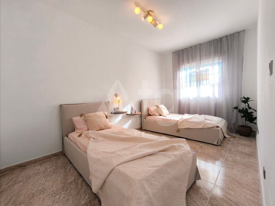 Villa   v Orihuela Costa, 3 ložnice - ERV139863 - Foto - 14