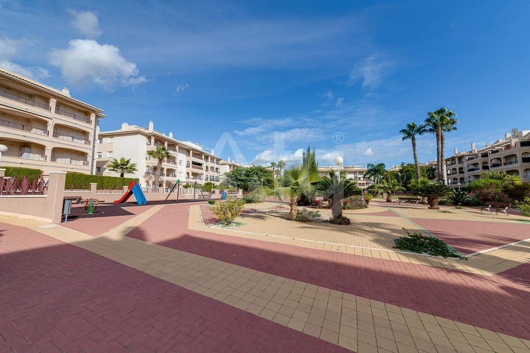 Appartement de 2 chambres à Playa Flamenca - HRE140892 - Photo - 32