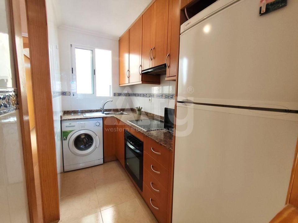 2 Schlafzimmer Appartement in Torrevieja - HRE140905 - Foto - 4