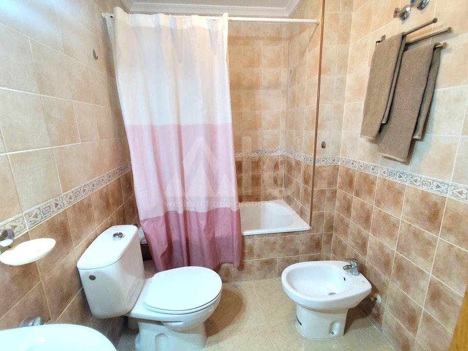 2 Schlafzimmer Appartement in Torrevieja - HRE140905 - Foto - 17