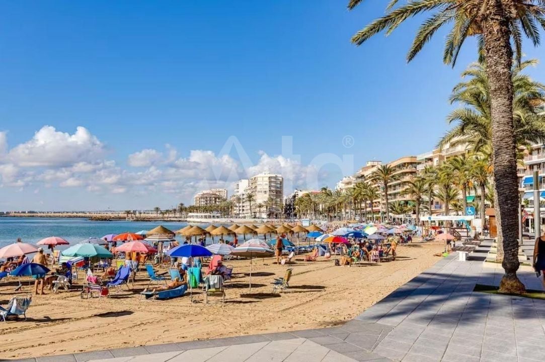 2 Schlafzimmer Appartement in Torrevieja - HRE140905 - Foto - 21