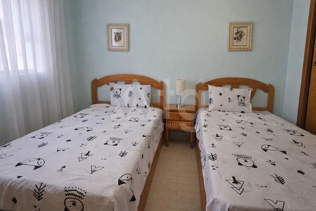 2 bedroom Apartment in Torrevieja - HRE140908 - Photo - 10