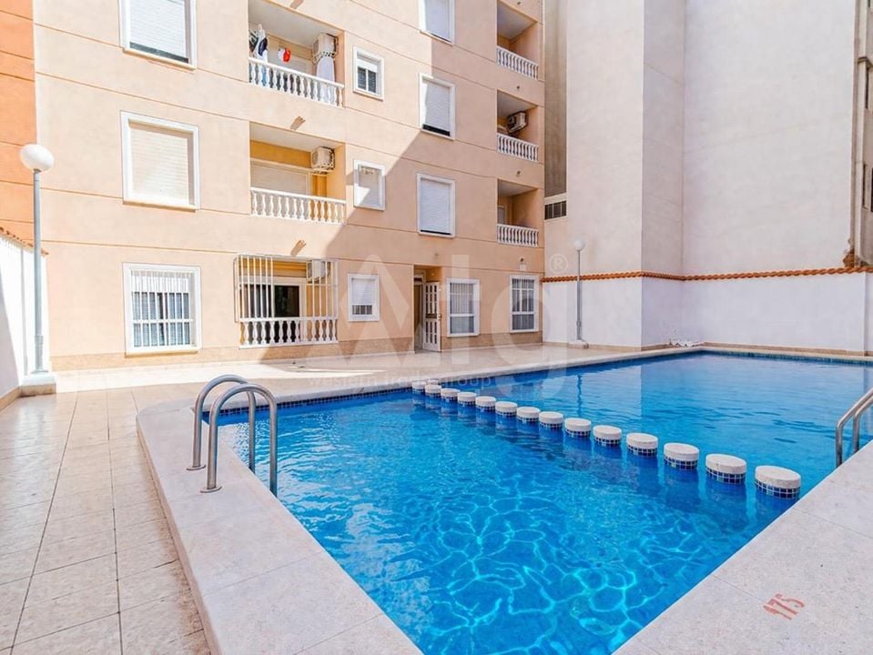 2 bedroom Apartment in Torrevieja - HRE140908 - Photo - 1