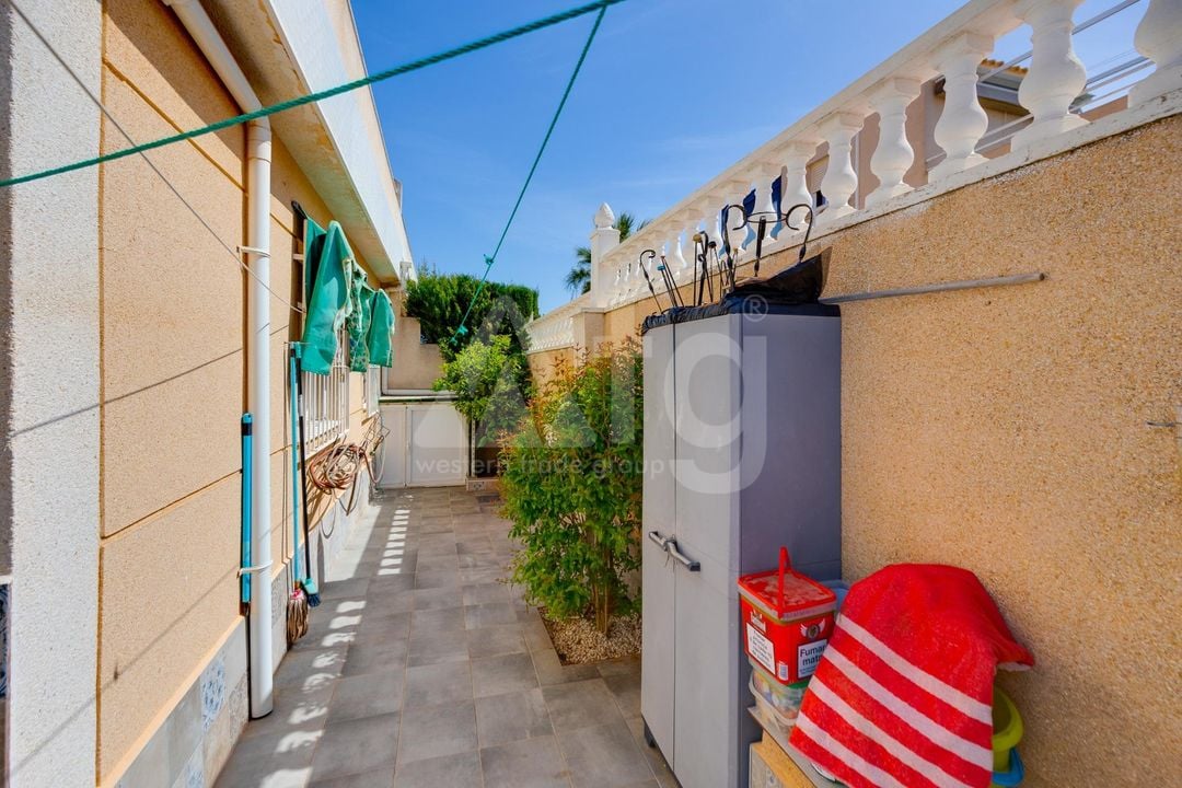 2 bedroom Townhouse in Torrevieja - CYM146980 - Photo - 23