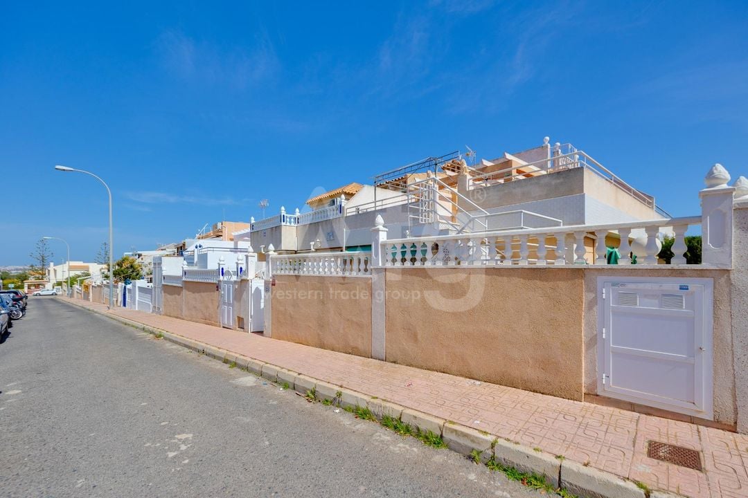 2 bedroom Townhouse in Torrevieja - CYM146980 - Photo - 26